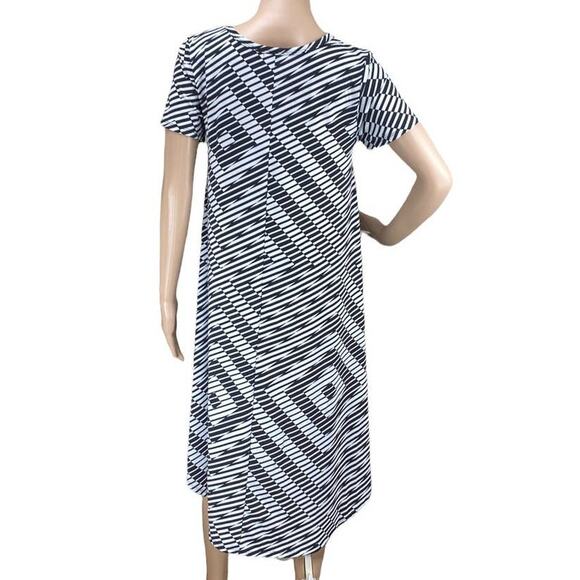 LuLaRoe Women's Black White Stripes Short Sleeves Scoop Neck Swing Dress XS - Picture 5 of 5